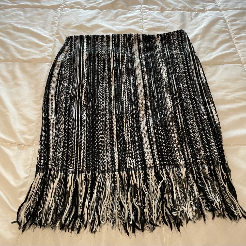 BEAUTIFUL FRINGE WOVEN PENCIL SKIRT